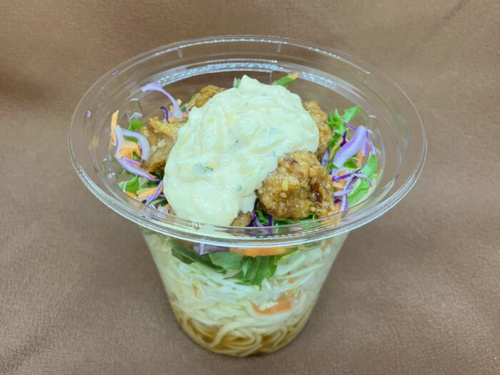 振って食べる！チキン南蛮のパスタサラダ